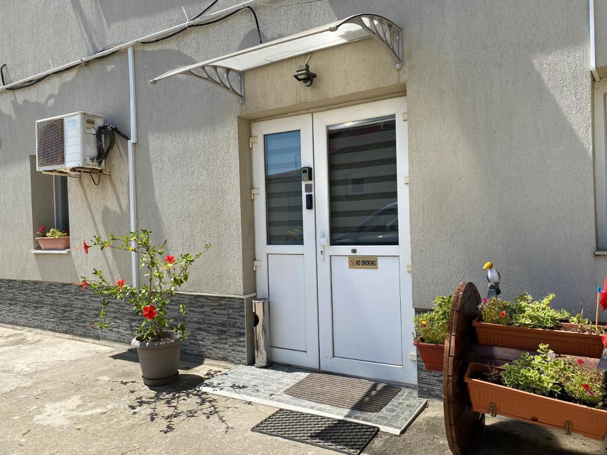 Urseni Studio Apartment Temešvár Exteriér fotografie